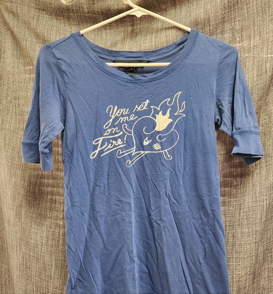 Marc By Marc Jacobs 'You Set Me On Fire' Tee - Picture 1 of 3